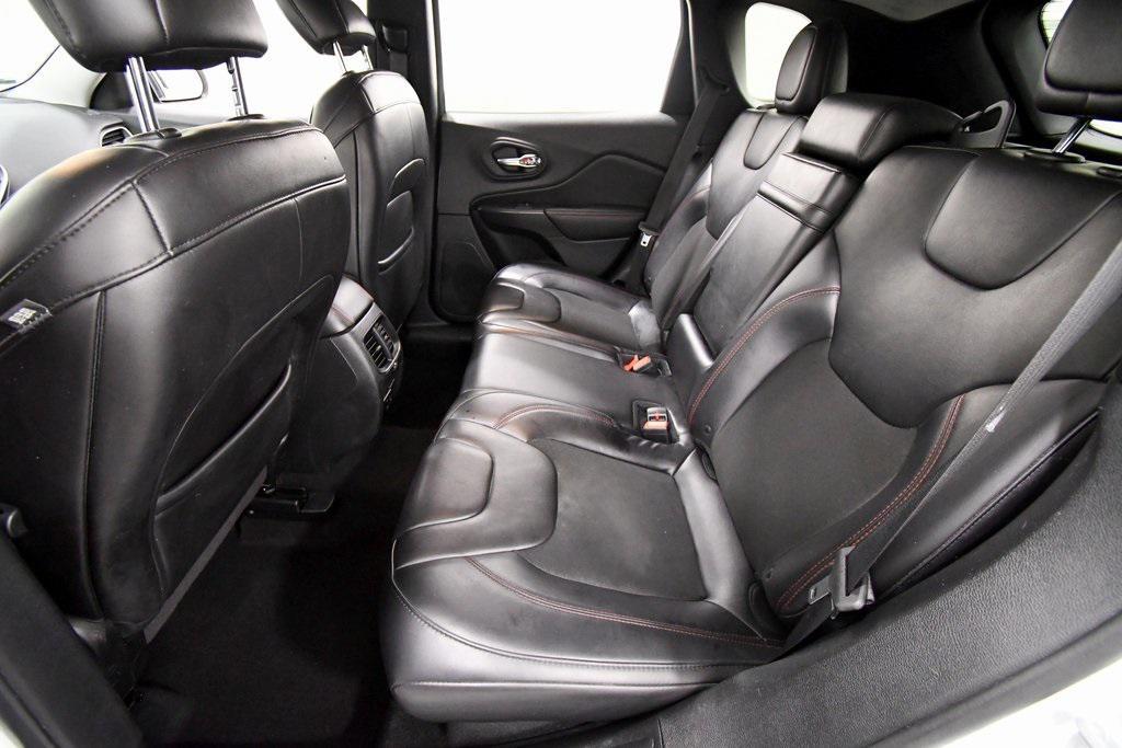 used 2019 Jeep Cherokee car, priced at $15,949