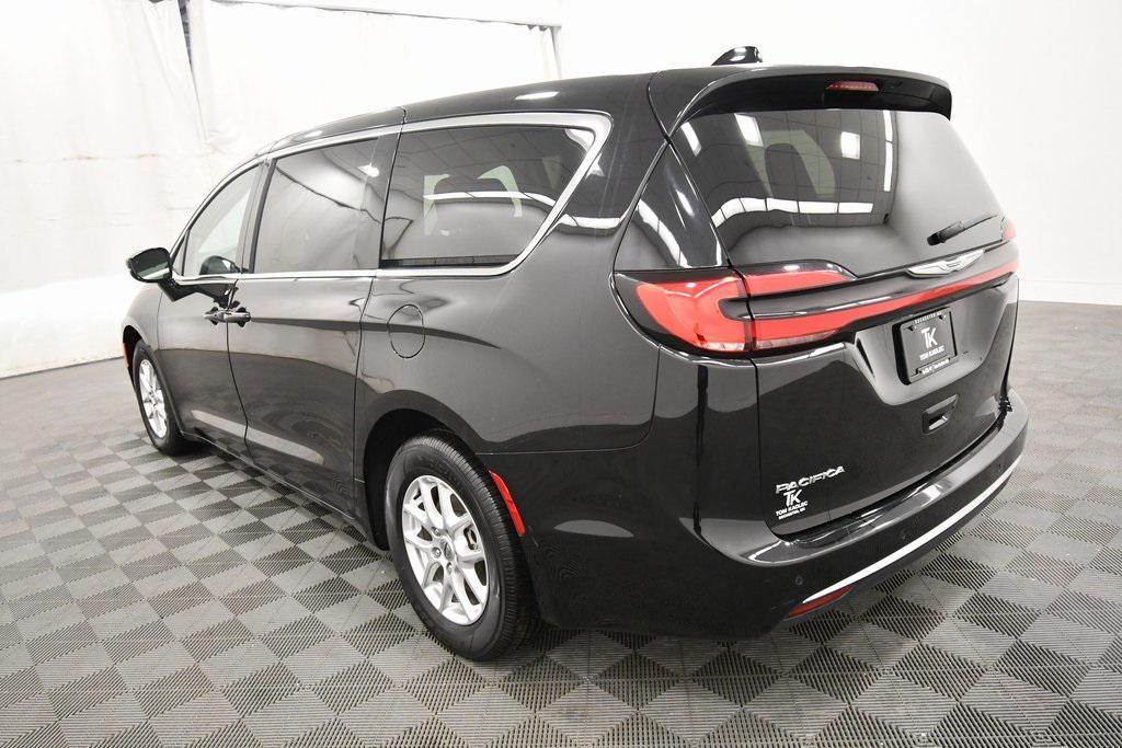 used 2024 Chrysler Pacifica car, priced at $28,340
