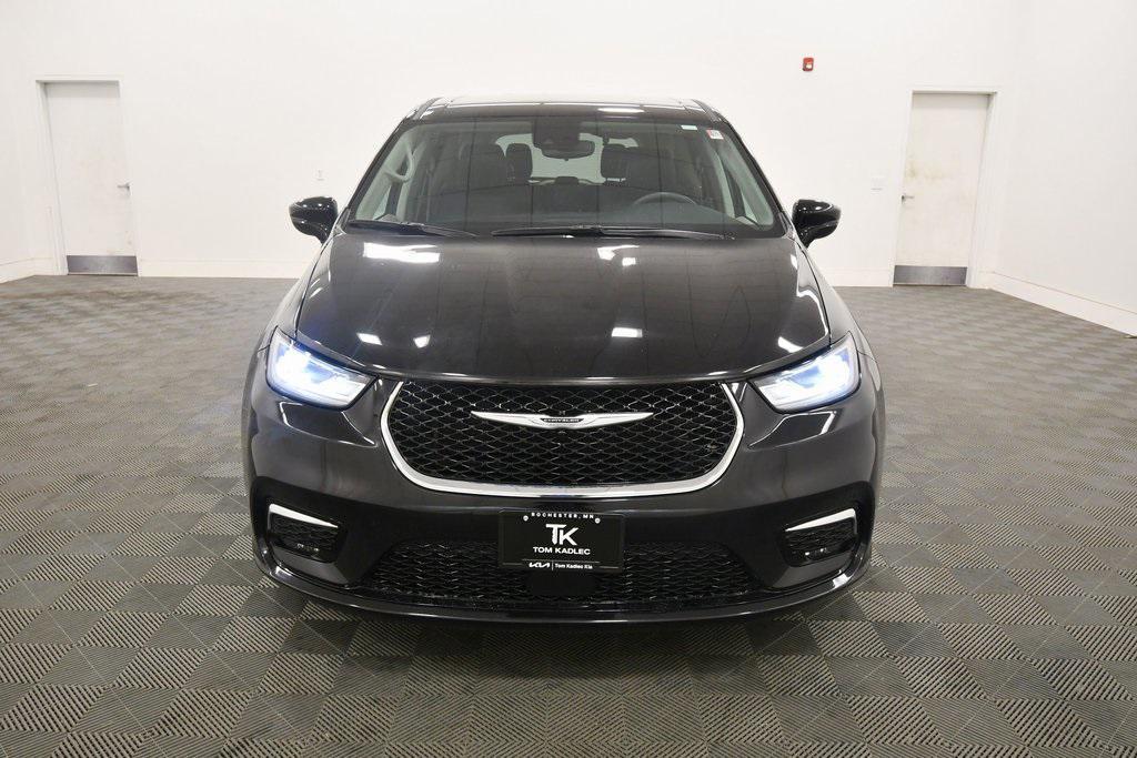 used 2024 Chrysler Pacifica car, priced at $28,340