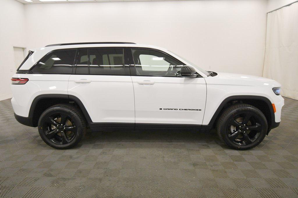 used 2022 Jeep Grand Cherokee car, priced at $29,278
