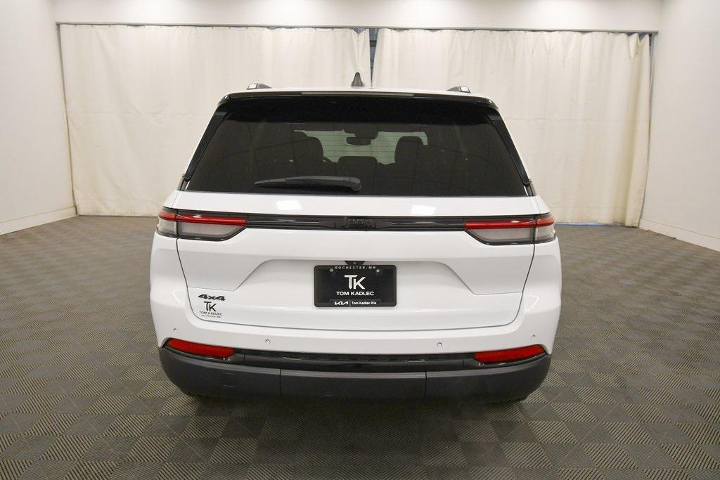 used 2022 Jeep Grand Cherokee car, priced at $29,278