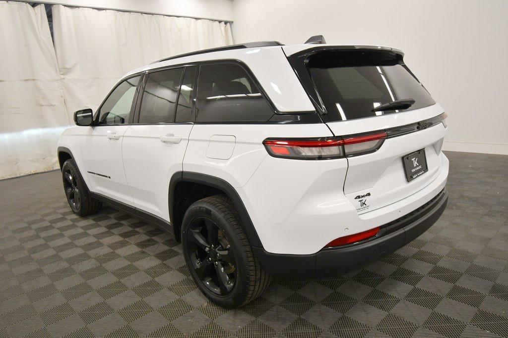 used 2022 Jeep Grand Cherokee car, priced at $29,278