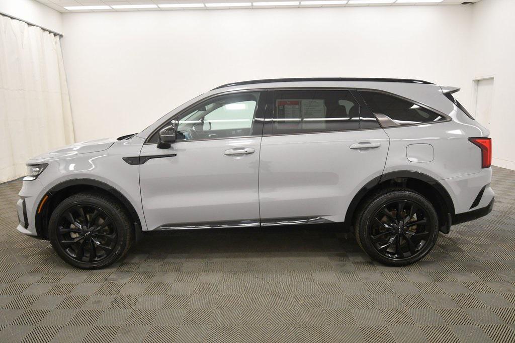used 2023 Kia Sorento car, priced at $27,444
