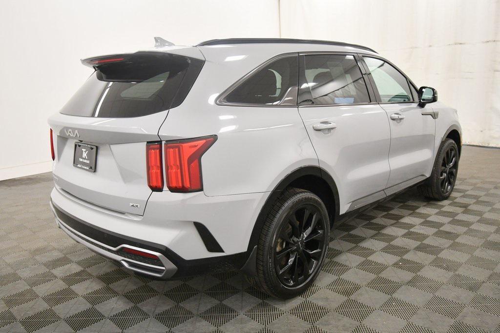 used 2023 Kia Sorento car, priced at $27,444