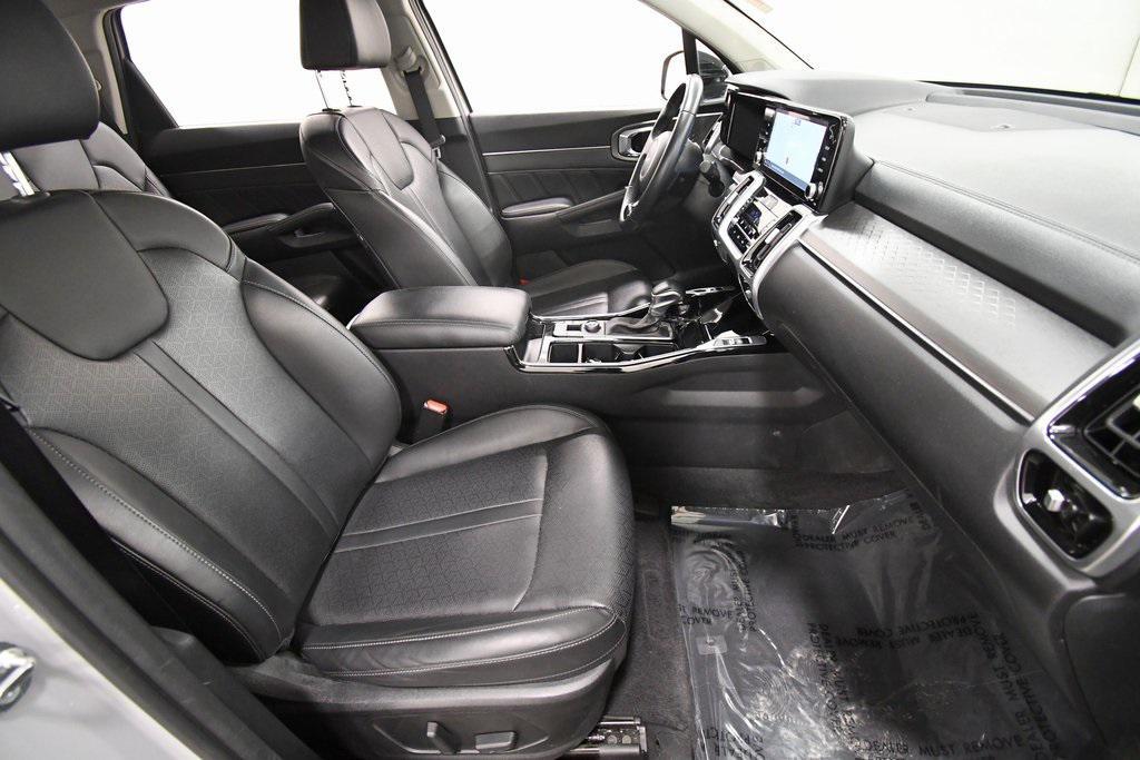 used 2023 Kia Sorento car, priced at $27,444