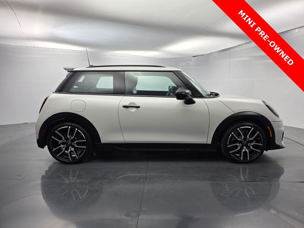 used 2026 MINI Hardtop car, priced at $37,500