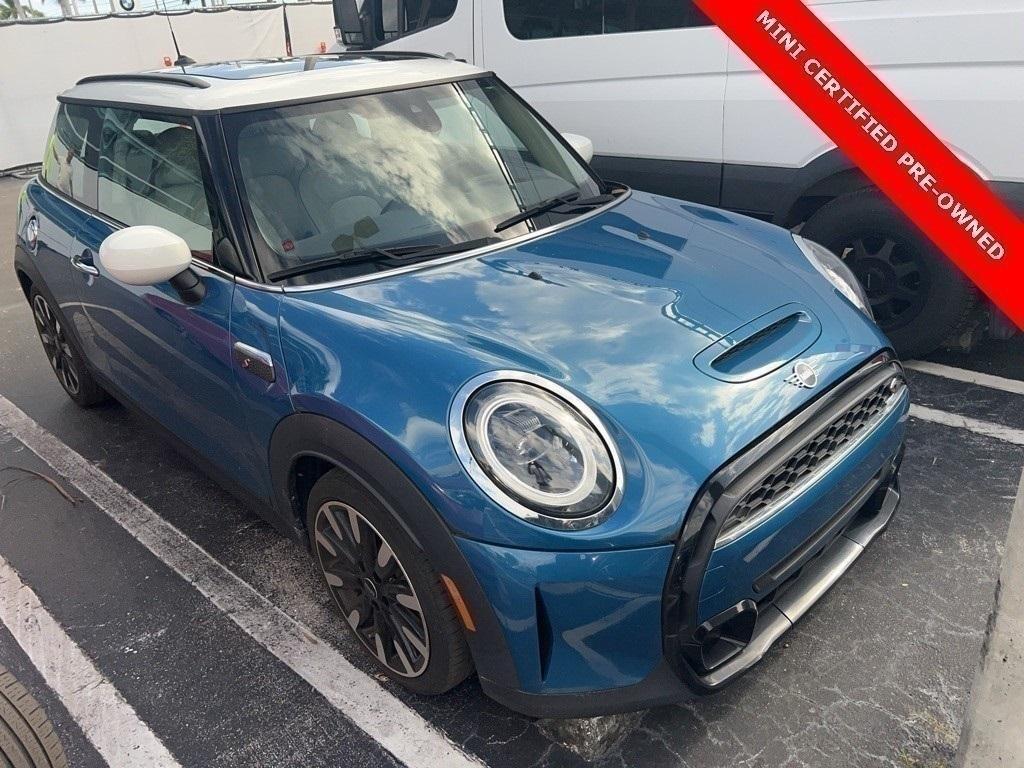 used 2024 MINI Hardtop car, priced at $27,429