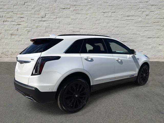 new 2025 Cadillac XT5 car, priced at $68,280