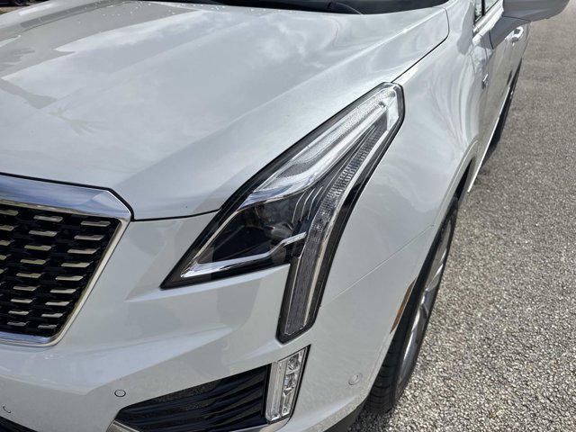 new 2026 Cadillac XT5 car, priced at $56,440