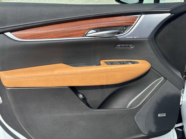 new 2026 Cadillac XT5 car, priced at $56,440