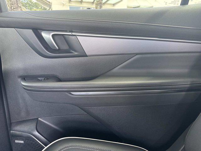 used 2025 Buick Enclave car, priced at $38,203