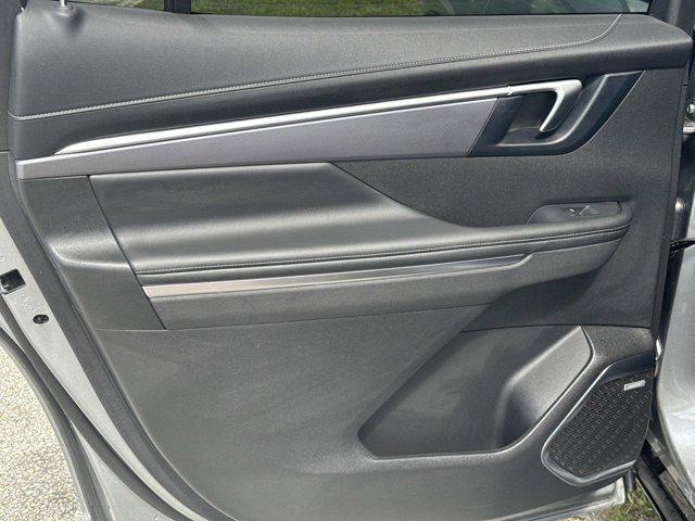 used 2025 Buick Enclave car, priced at $38,203