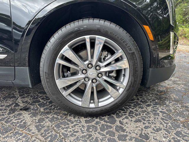 new 2025 Cadillac XT5 car, priced at $53,405