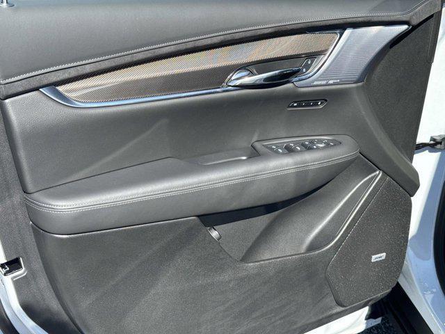 new 2025 Cadillac XT6 car, priced at $73,015