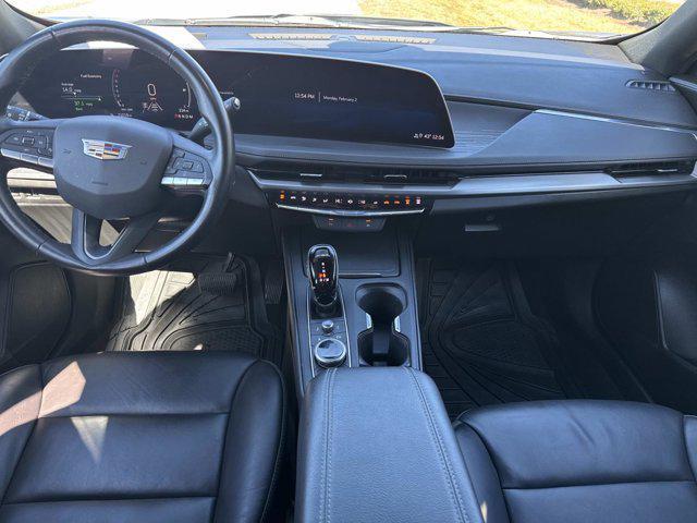 used 2025 Cadillac XT4 car, priced at $34,900