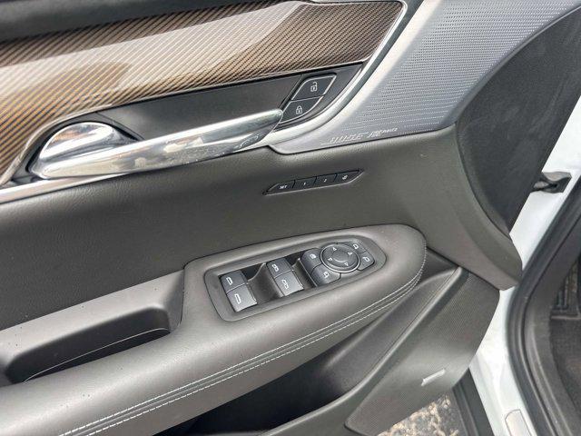 new 2025 Cadillac XT6 car, priced at $74,110