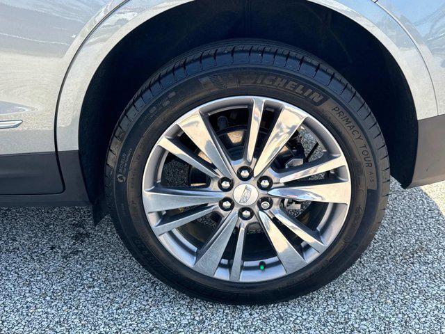 used 2024 Cadillac XT5 car, priced at $40,699