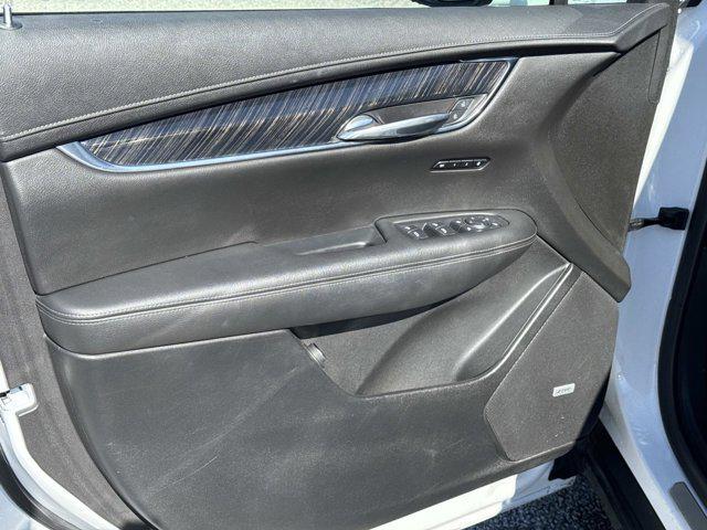 used 2022 Cadillac XT6 car, priced at $30,315