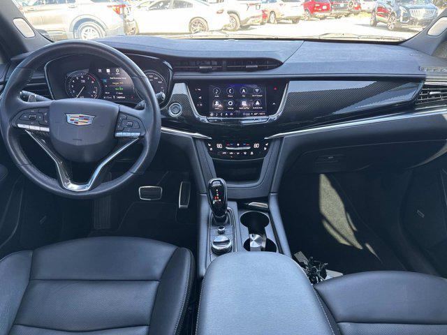 used 2024 Cadillac XT6 car, priced at $47,199