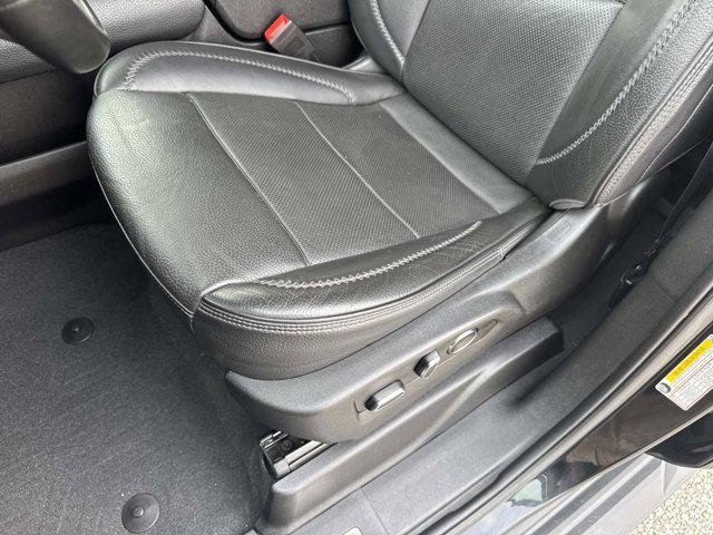 used 2023 GMC Yukon XL car