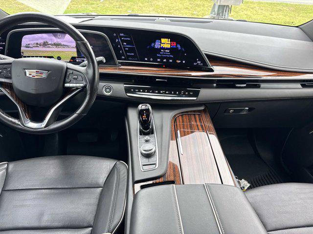 used 2023 Cadillac Escalade ESV car, priced at $65,094