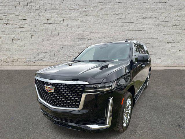 used 2023 Cadillac Escalade ESV car, priced at $65,094
