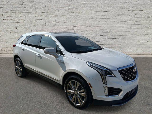 used 2025 Cadillac XT5 car, priced at $39,900