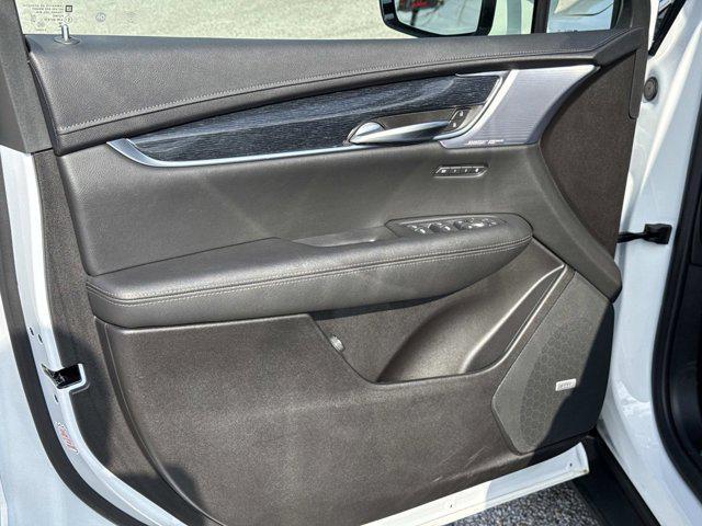 used 2025 Cadillac XT5 car, priced at $39,900