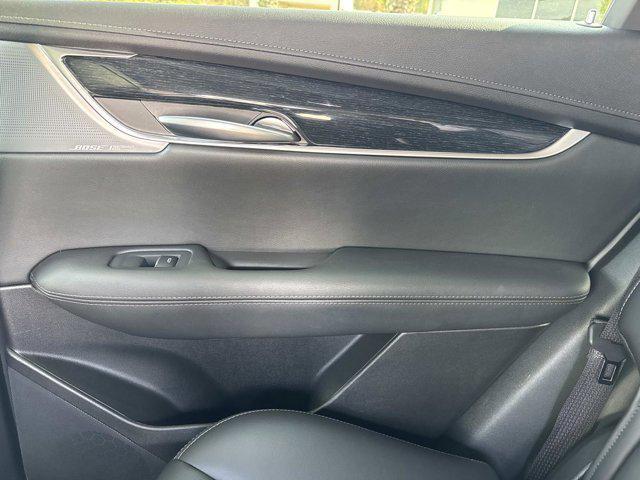 used 2025 Cadillac XT5 car, priced at $39,900