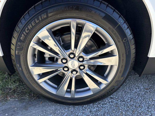 new 2026 Cadillac XT5 car, priced at $58,120