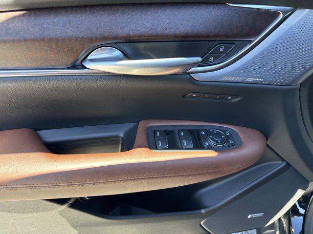 new 2025 Cadillac XT5 car, priced at $67,680