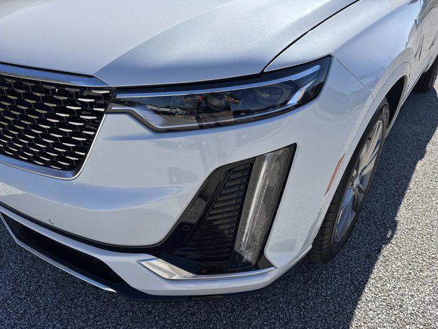 new 2025 Cadillac XT6 car, priced at $73,015