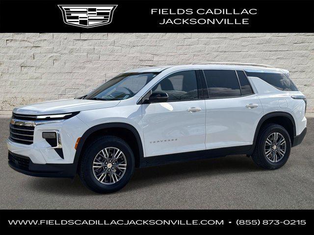 used 2025 Chevrolet Traverse car, priced at $31,499
