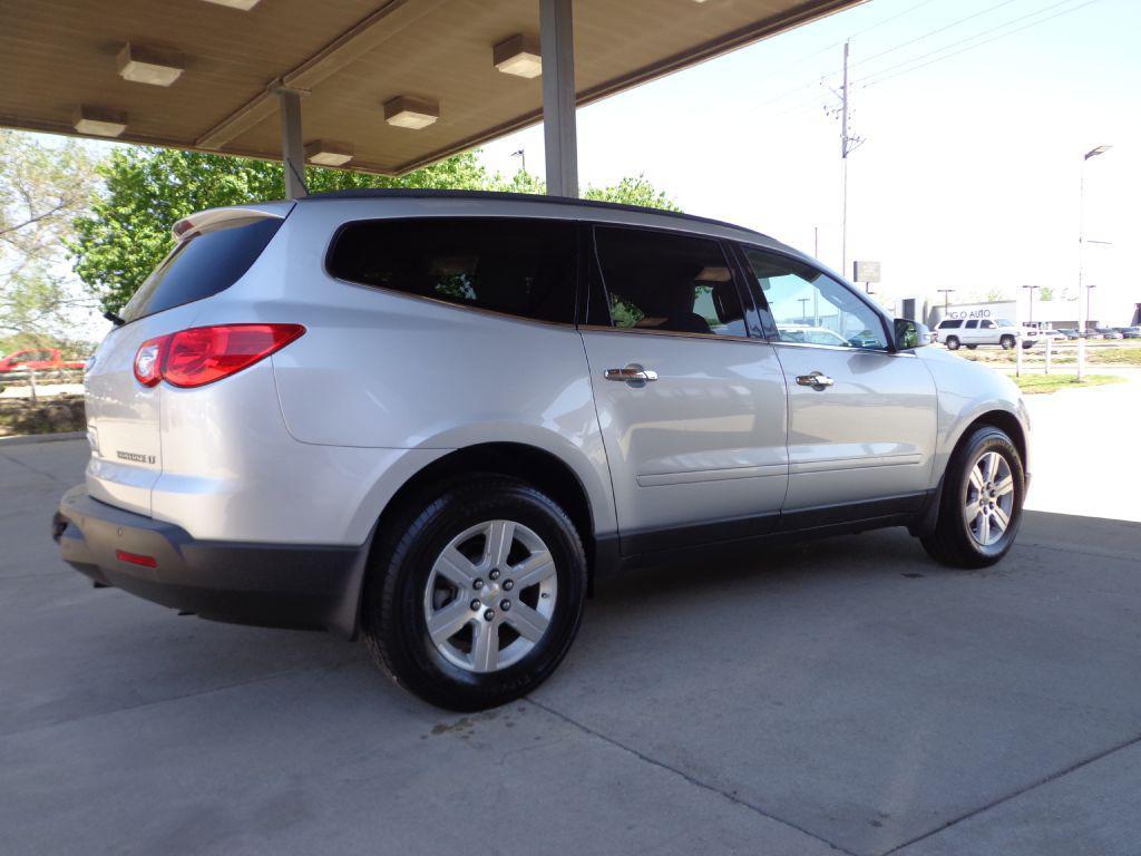 used 2011 Chevrolet Traverse car, priced at $7,995