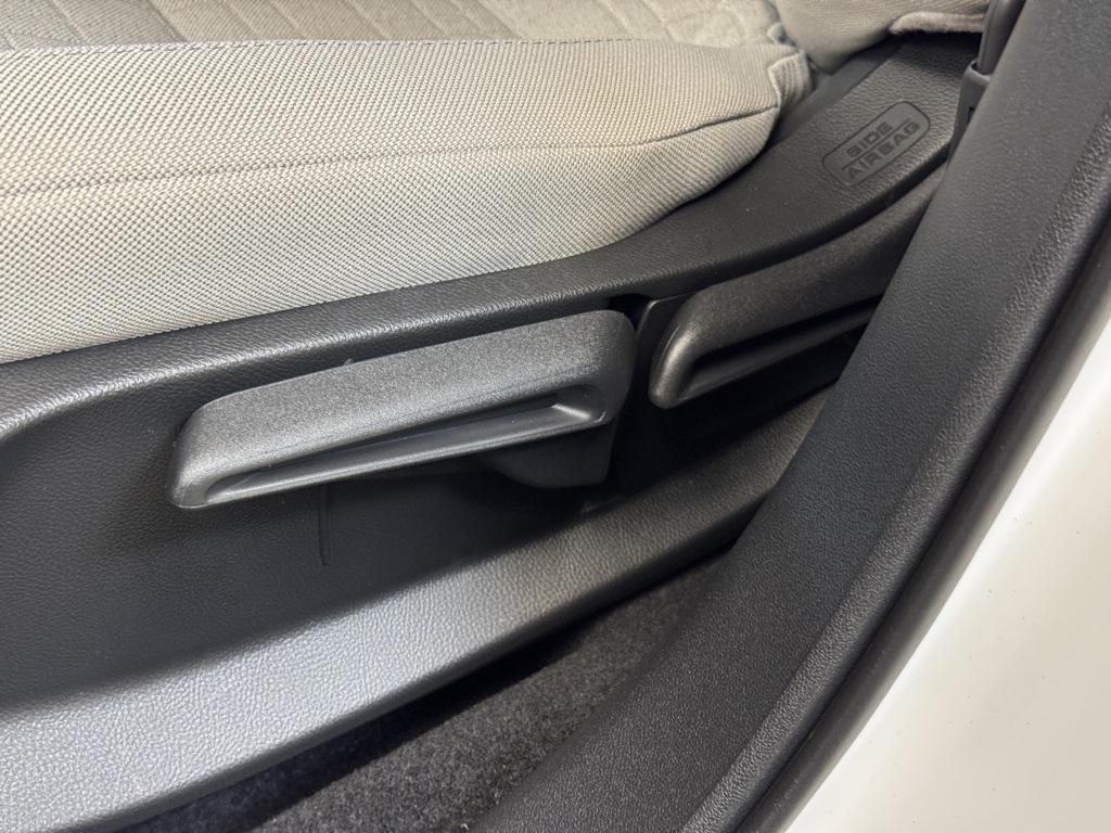 new 2026 Honda HR-V car, priced at $28,421