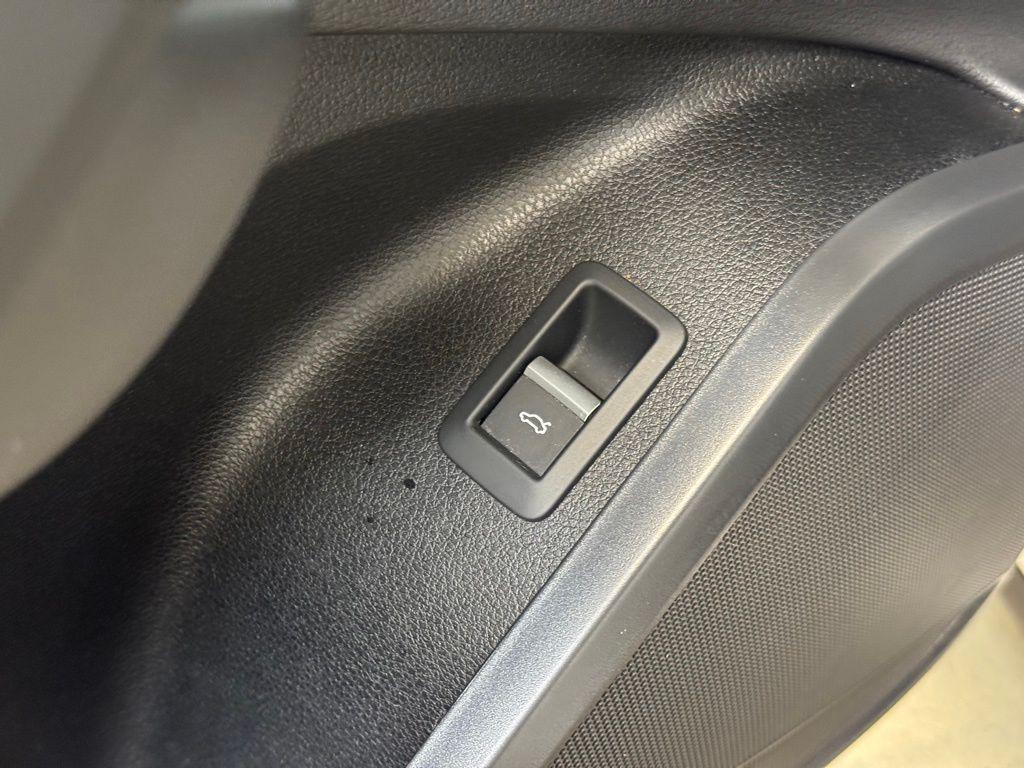 used 2020 Audi SQ5 car, priced at $25,570