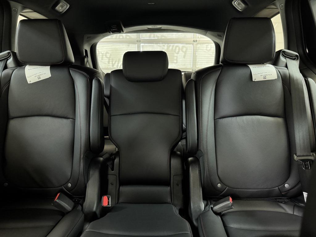 used 2025 Honda Odyssey car, priced at $39,348