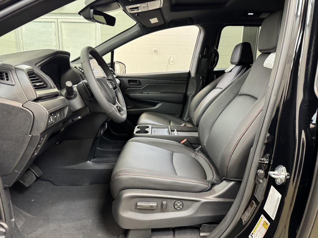 used 2025 Honda Odyssey car, priced at $39,348