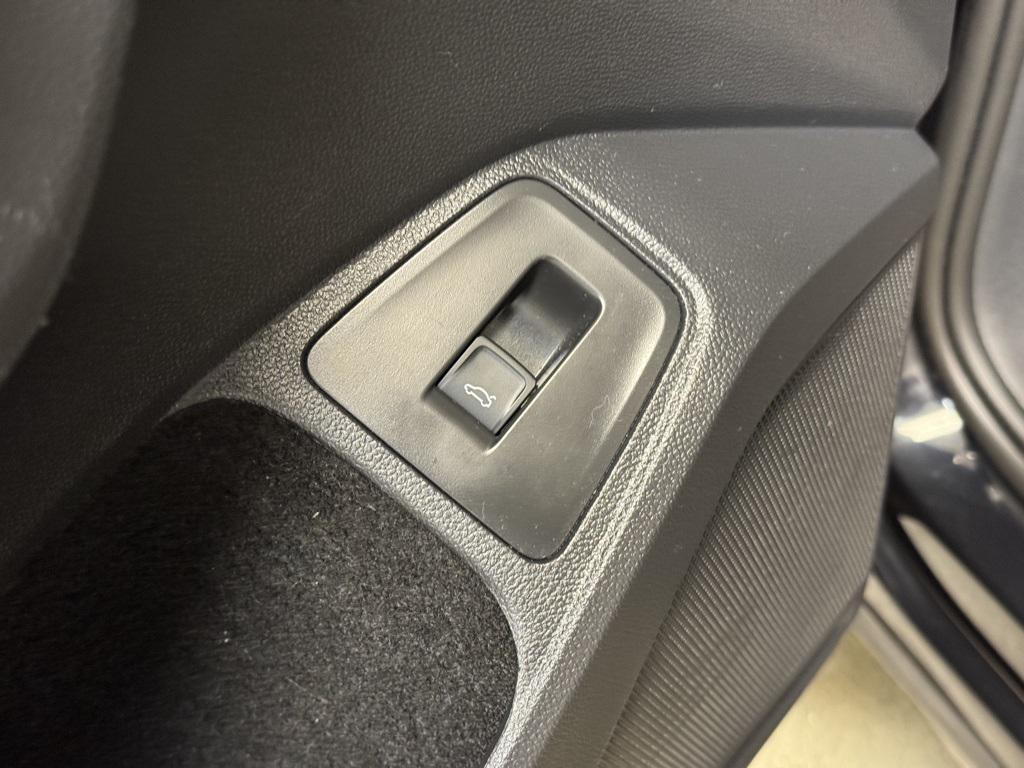 used 2022 Volkswagen Tiguan car, priced at $20,290