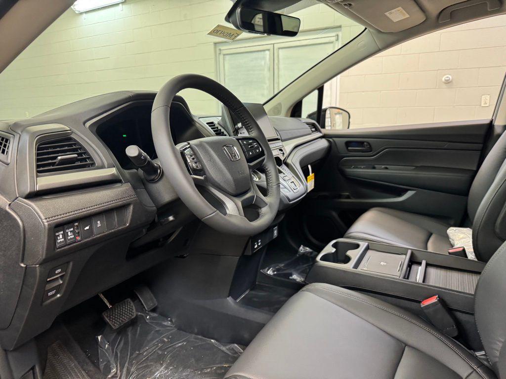 new 2026 Honda Odyssey car, priced at $42,683