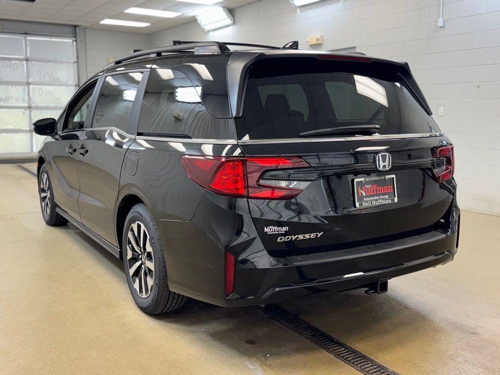 new 2026 Honda Odyssey car, priced at $42,683