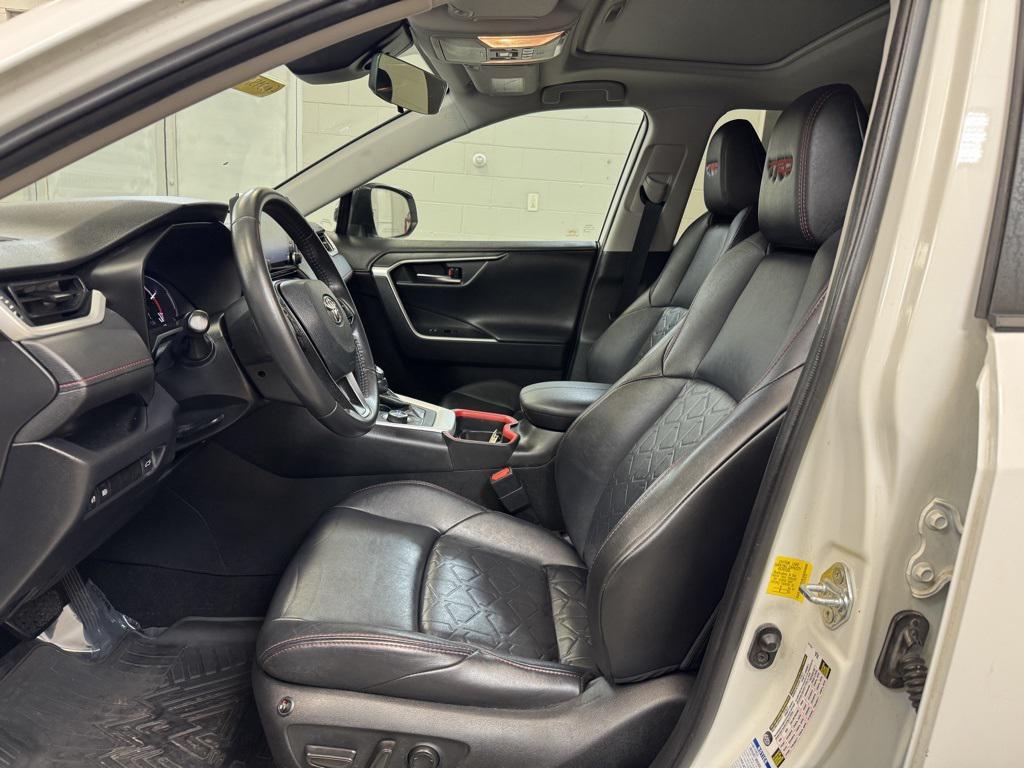used 2020 Toyota RAV4 car, priced at $25,959