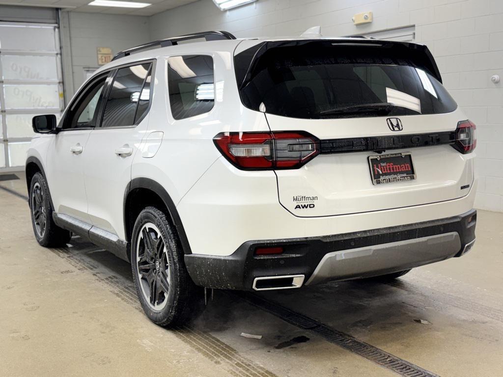 new 2026 Honda Pilot car, priced at $50,195