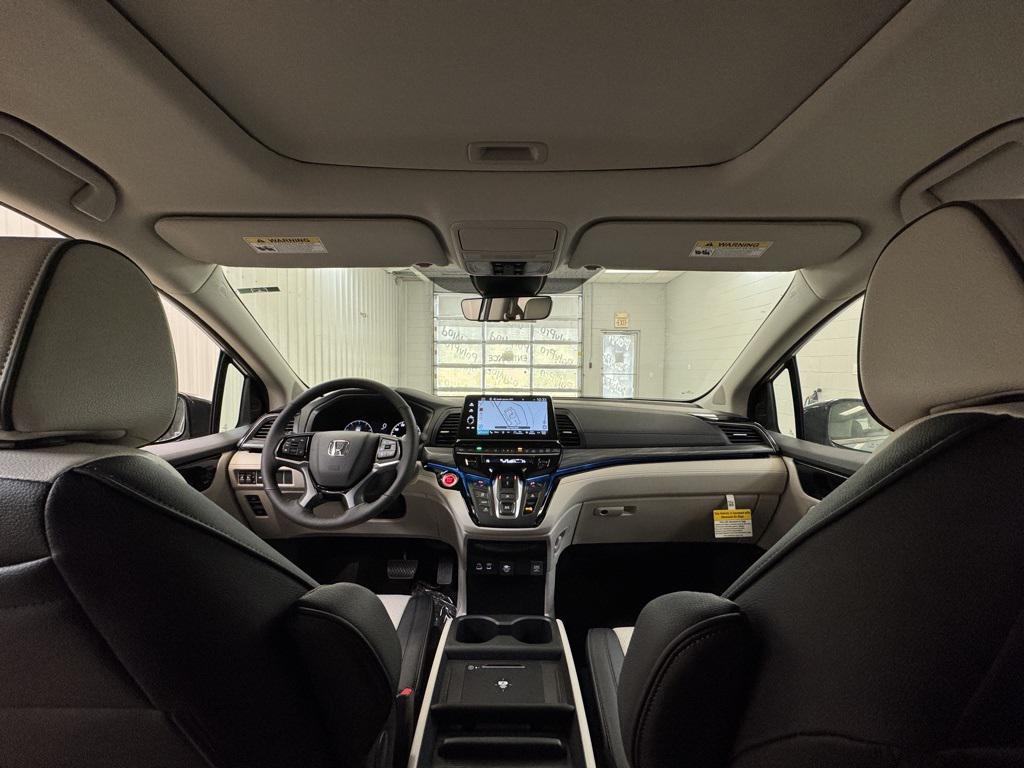 new 2026 Honda Odyssey car, priced at $48,975