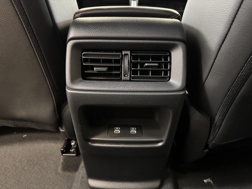 new 2026 Honda CR-V Hybrid car, priced at $39,575