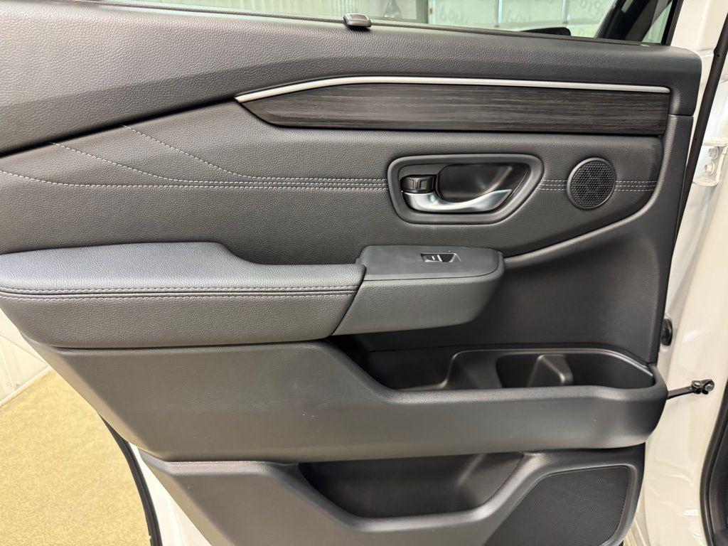 new 2026 Honda Pilot car, priced at $49,275