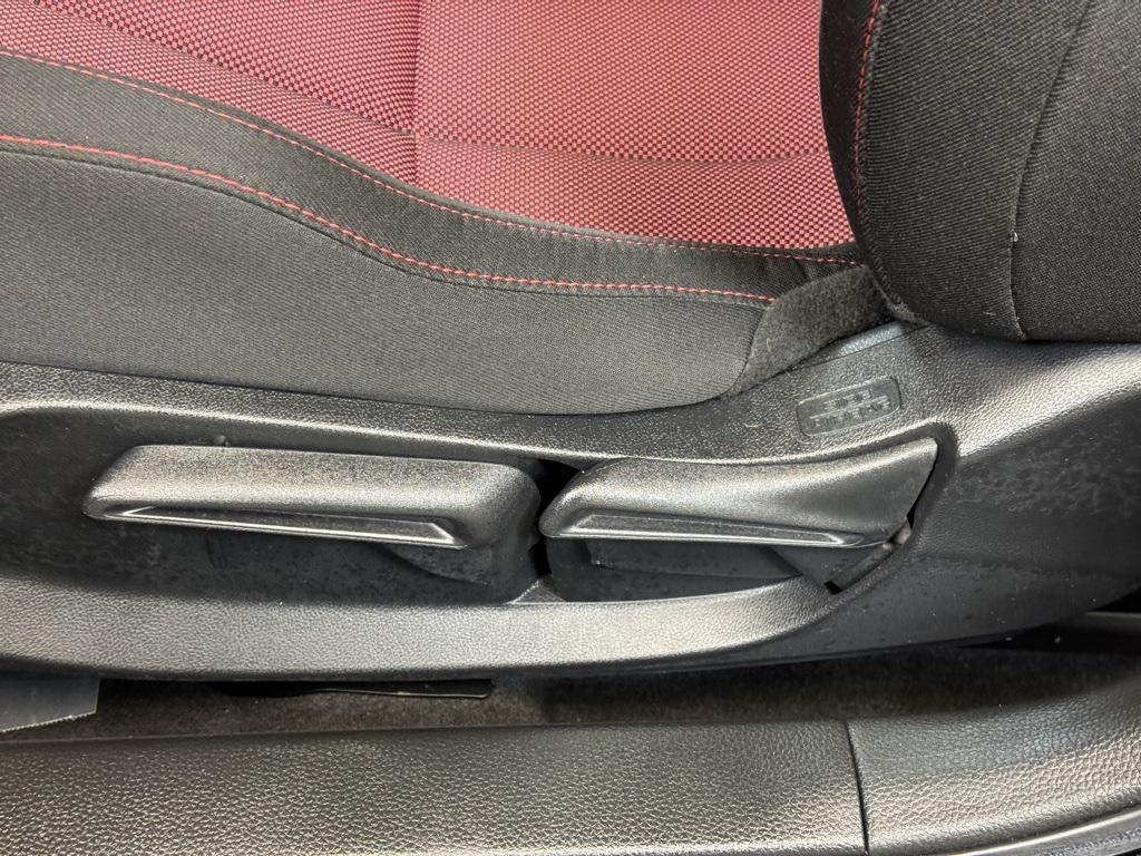 used 2023 Honda Civic Si car, priced at $28,137