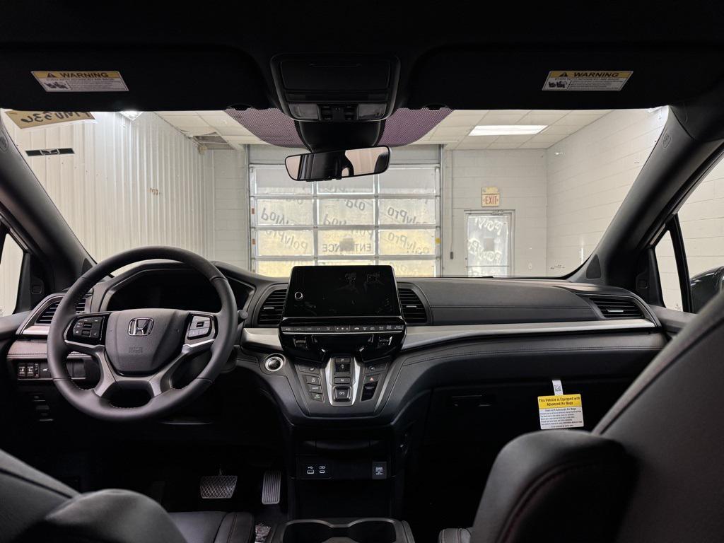 new 2026 Honda Odyssey car, priced at $43,100