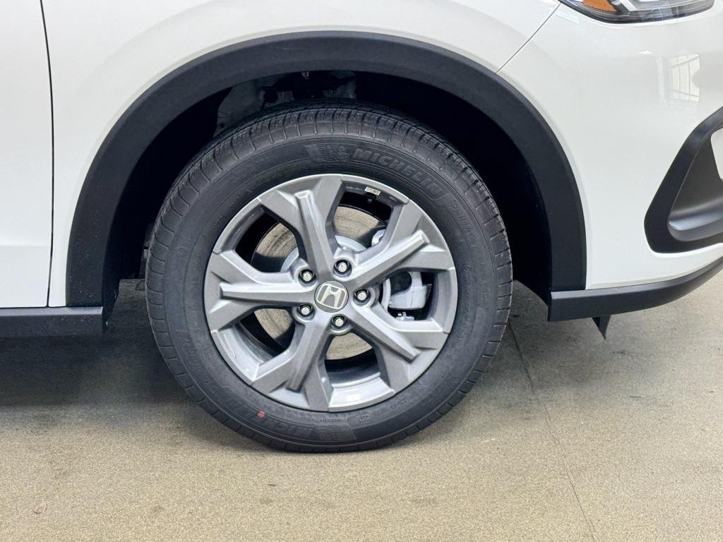 new 2026 Honda HR-V car, priced at $28,425