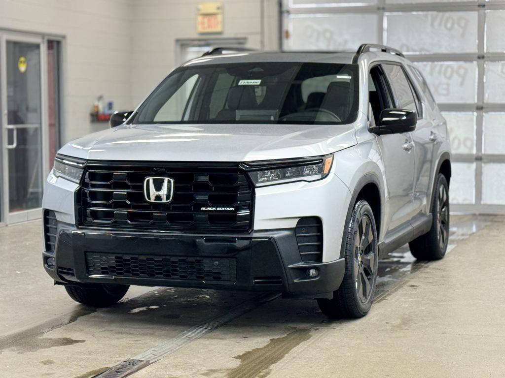 new 2026 Honda Pilot car, priced at $51,985